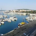 דירה Marina With Sea View פולה