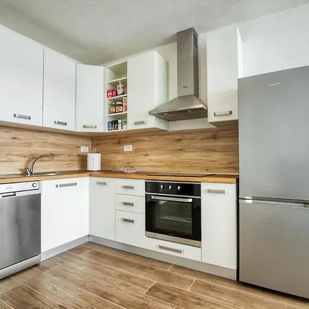 Marina With Sea View Pula