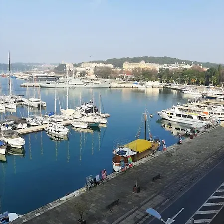 Apartamento Marina With Sea View Pula