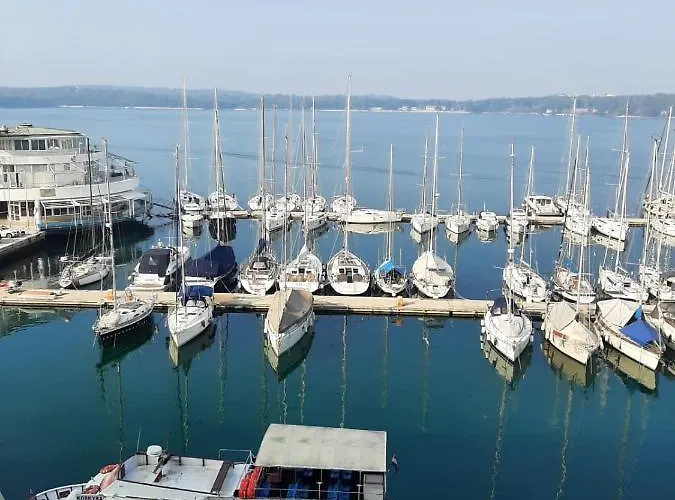 Marina With Sea View Pula